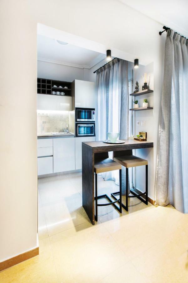 White Rhino White Tower Appartement